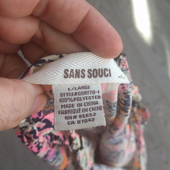 Beautiful romper by sans Souci🌼🌼🌸 - Picture 9 of 9